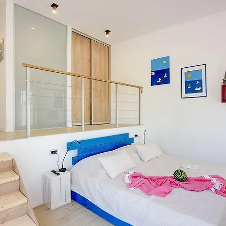 Mit Privatem Pool Nur Wenige Minuten Von Den Straenden Holiday home