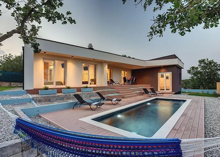 Vakantiehuis Mit Privatem Pool Nur Wenige Minuten Von Den Straenden *
